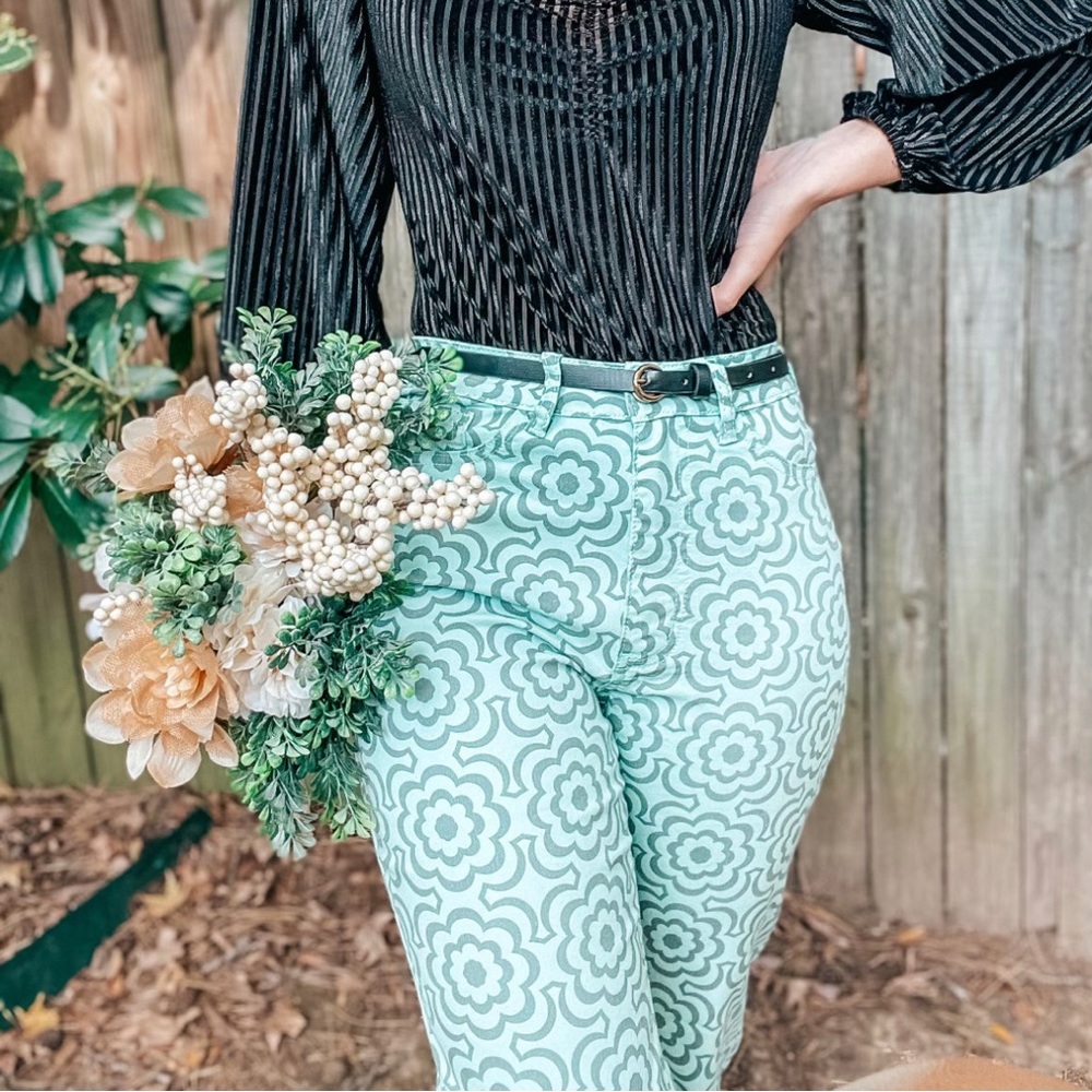 LARGE GREEN PANTS